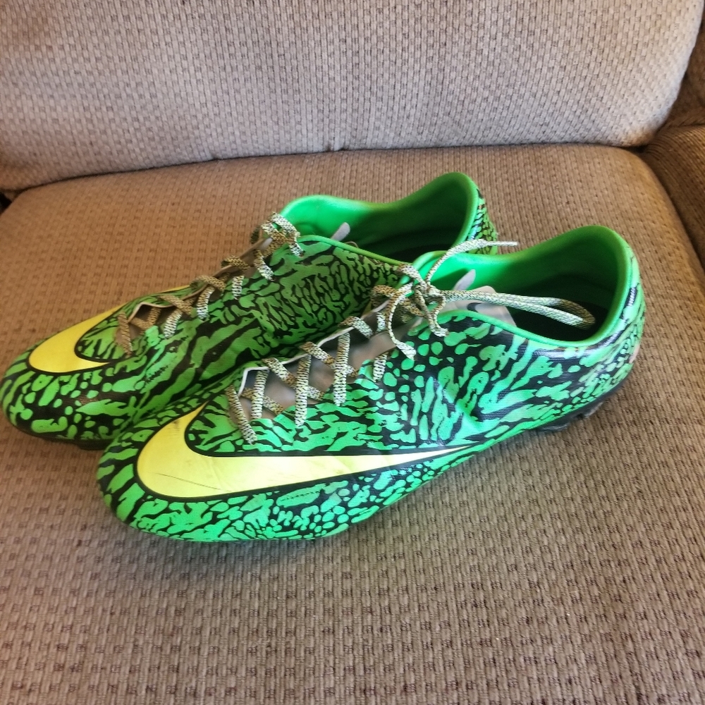 Men's Nike Soccer cleats